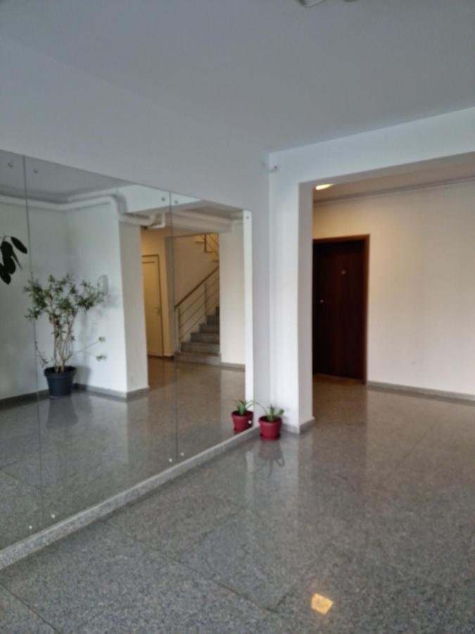 Amazing Apartament With Garden Bucharest Airport Self Check-In!! Otopeni Exterior photo